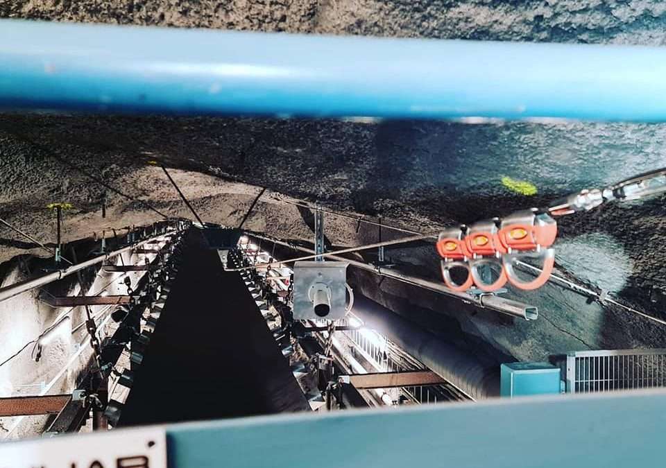 Fallskyddssystem för bandtransportörer